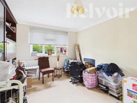 4 bedroom Detached house for sale in Belvedere Gardens, RG24