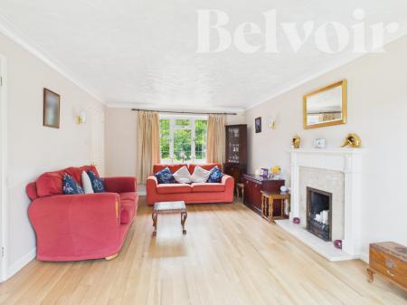 4 bedroom Detached house for sale in Belvedere Gardens, RG24