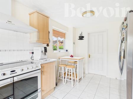 4 bedroom Detached house for sale in Belvedere Gardens, RG24