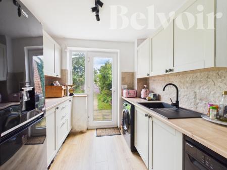 3 bedroom Terraced House for sale in Porter Road, Basingstoke, RG22
