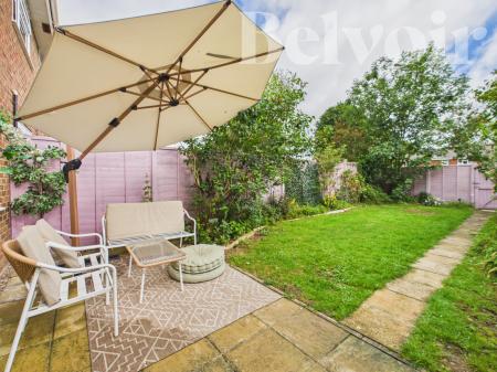 3 bedroom Terraced House for sale in Porter Road, Basingstoke, RG22