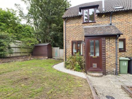 1 bedroom Terraced House to let in Bracken Bank, Lychpit, Basingstoke, RG24