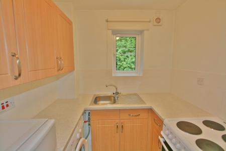 1 bedroom Terraced House to let in Elderberry Bank, Lychpit, Basingstoke, RG24
