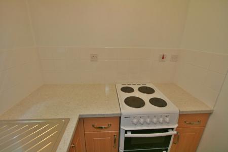 1 bedroom Terraced House to let in Elderberry Bank, Lychpit, Basingstoke, RG24