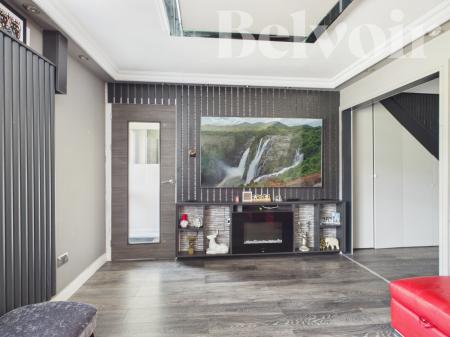 3 bedroom Terraced House for sale in Quilter Road, Basingstoke, RG22