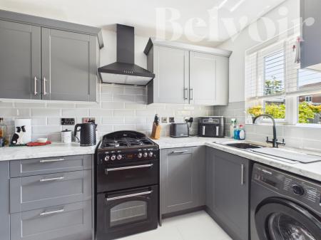 3 bedroom Terraced House for sale in Breadels Field, Basingstoke, RG22