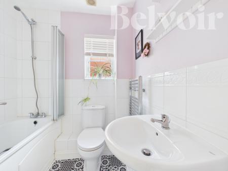 3 bedroom Terraced House for sale in Breadels Field, Basingstoke, RG22