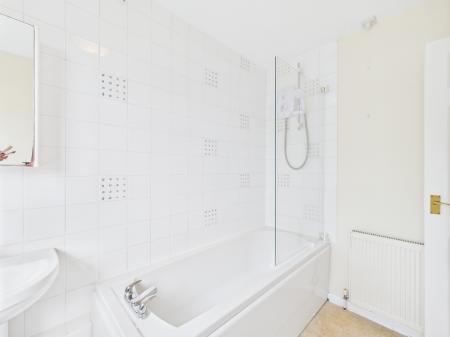 3 bedroom Terraced House for sale in Abbey Road, Popley, Basingstoke, RG24