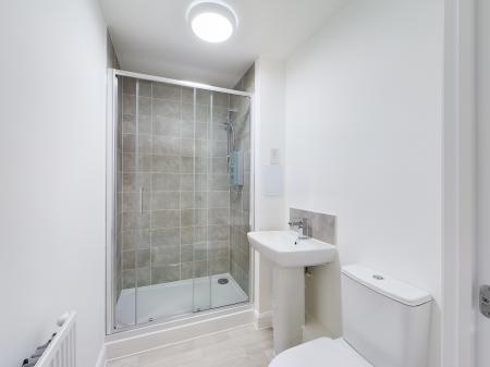 2 bedroom Flat to let in Blackmoor Drive, Limes Park, Basingstoke, RG24