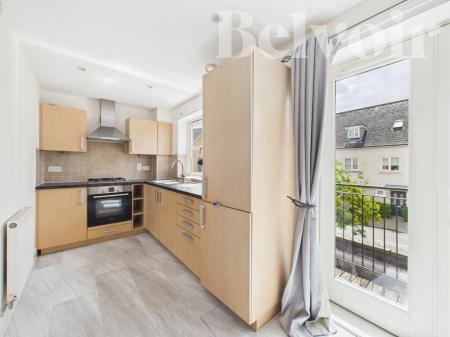 4 bedroom Town house for sale in Peggs Way, Basingstoke, RG24