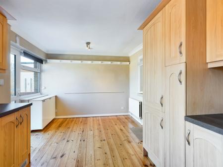 3 bedroom Terraced House to let in Ribble Way, Riverdene, Basingstoke, RG21