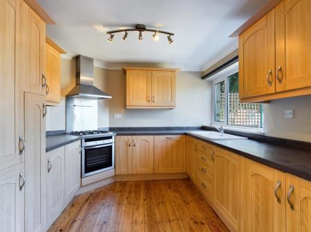 3 bedroom Terraced House to let in Ribble Way, Riverdene, Basingstoke, RG21