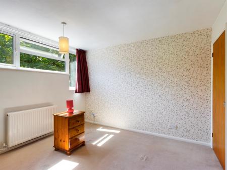 3 bedroom Terraced House to let in Ribble Way, Riverdene, Basingstoke, RG21
