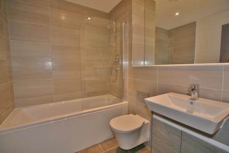 1 bedroom Flat to let in Churchill Place, Churchill Way, Basingstoke, RG21