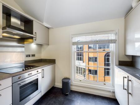 1 bedroom Flat to let in New Street, Town Centre, Basingstoke, RG21