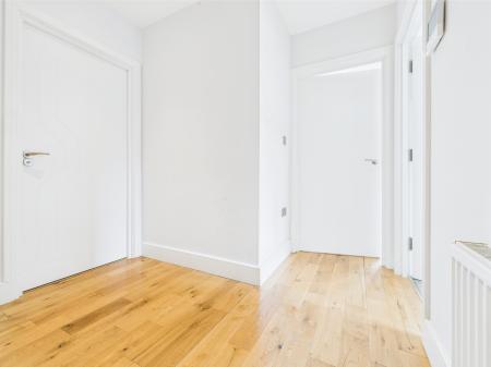 1 bedroom Flat to let in Lime Tree Way, Chineham, Basingstoke, RG24