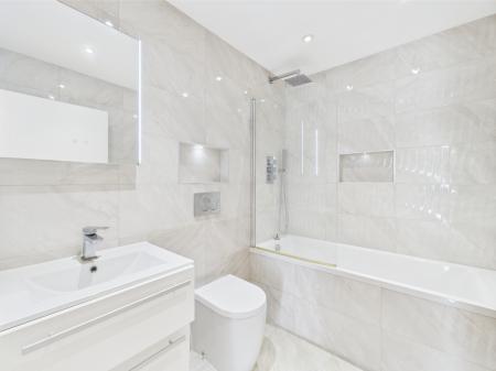 1 bedroom Flat to let in Lime Tree Way, Chineham, Basingstoke, RG24