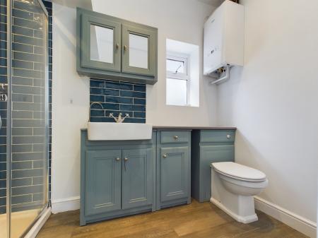 4 bedroom Semi-detached house to let in Grove Road, Black Dam, Basingstoke, RG21