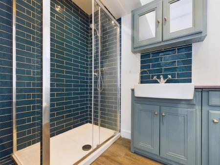 4 bedroom Semi-detached house to let in Grove Road, Black Dam, Basingstoke, RG21