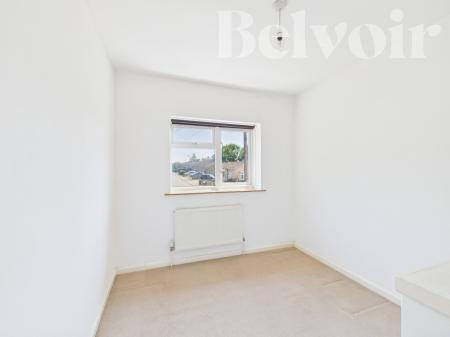 3 bedroom Semi-detached house for sale in Elizabeth Road, South Ham, Basingstoke, RG22