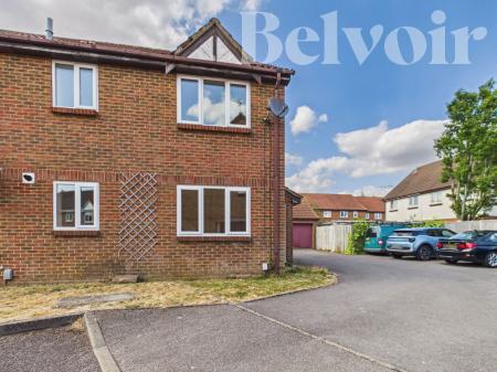 1 bedroom Terraced House for sale in Marshall Gardens, South View, Basingstoke, RG21