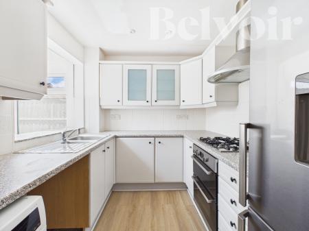 3 bedroom Terraced House for sale in Auklet Close, Kempshott, Basingstoke, RG22