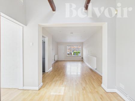 3 bedroom Terraced House for sale in Auklet Close, Kempshott, Basingstoke, RG22