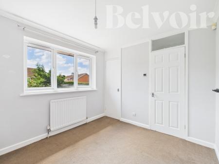3 bedroom Terraced House for sale in Auklet Close, Kempshott, Basingstoke, RG22