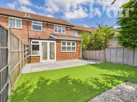 3 bedroom Terraced House for sale in Auklet Close, Kempshott, Basingstoke, RG22