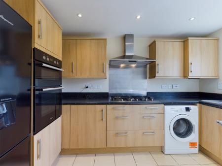 3 bedroom Semi-detached house to let in Carter Drive, Marnel Park, Basingstoke, RG24