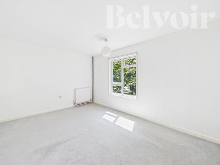 2 bedroom Flat for sale in Melrose Walk, Popley, Basingstoke, RG24
