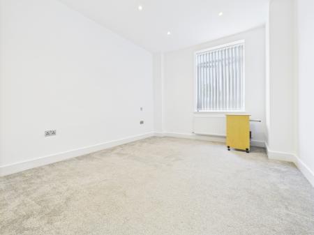 1 bedroom Flat to let in Lime Tree Way, Chineham, Basingstoke, RG24