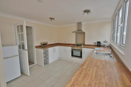 3 bedroom Terraced House to let in Packenham Road, Brookvale, Basingstoke, RG21