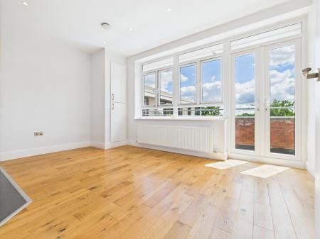 1 bedroom Flat to let in Lime Tree Way, Chineham, Basingstoke, RG24