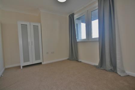 2 bedroom Flat to let in Crown Heights, Alencon Link, Basingstoke, RG21
