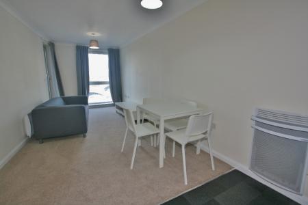 2 bedroom Flat to let in Crown Heights, Alencon Link, Basingstoke, RG21