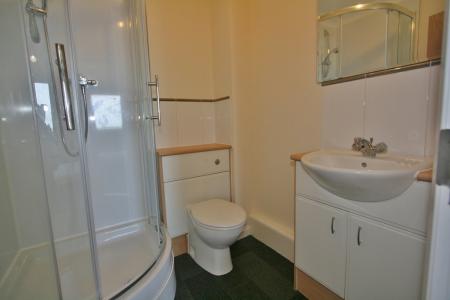 2 bedroom Flat to let in Crown Heights, Alencon Link, Basingstoke, RG21