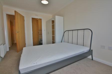 2 bedroom Flat to let in Crown Heights, Alencon Link, Basingstoke, RG21