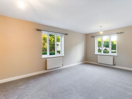 2 bedroom Flat to let in Skippetts Gardens, Cranbourne, Basingstoke, RG21