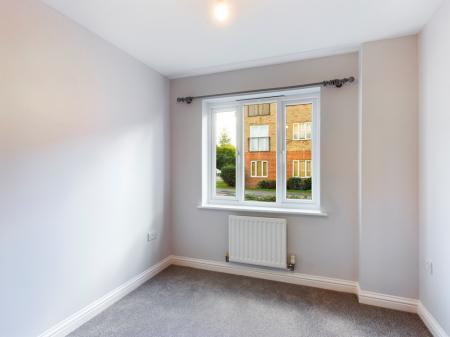 2 bedroom Flat to let in Skippetts Gardens, Cranbourne, Basingstoke, RG21