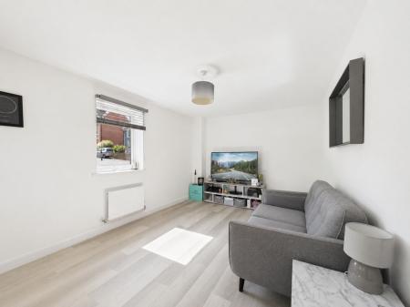 4 bedroom Detached house for sale in Worldham Gardens, Basingstoke, RG24