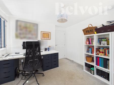 4 bedroom Detached house for sale in Worldham Gardens, Basingstoke, RG24