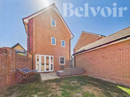 4 bedroom Detached house for sale in Worldham Gardens, Basingstoke, RG24
