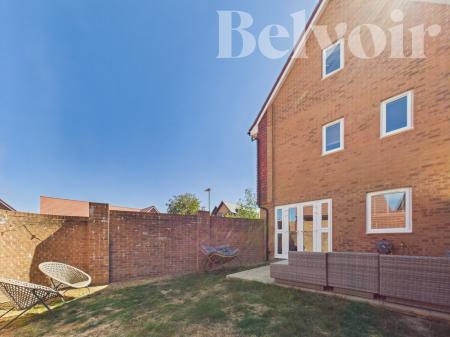 4 bedroom Detached house for sale in Worldham Gardens, Basingstoke, RG24