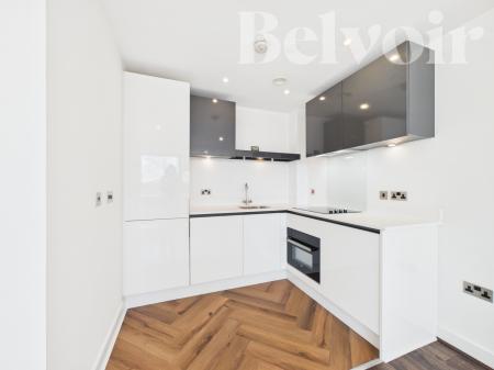 1 bedroom Flat to let in Churchill Place, Town Centre, Basingstoke, RG21