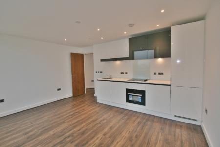1 bedroom Flat to let in Churchill Place, Churchill Way, Basingstoke, RG21