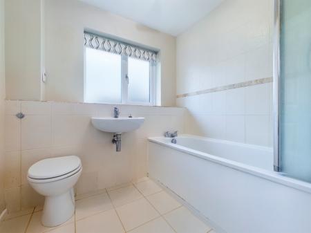 3 bedroom Detached house to let in Cropmark Way, Hatch Warren, Basingstoke, RG22