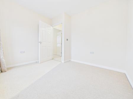 5 bedroom Detached house to let in Mailing Way, Limes Park, Basingstoke, RG24