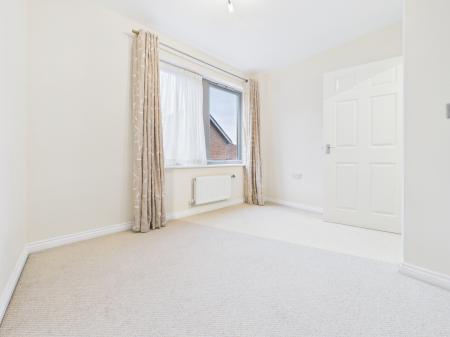5 bedroom Detached house to let in Mailing Way, Limes Park, Basingstoke, RG24