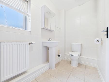 5 bedroom Detached house to let in Mailing Way, Limes Park, Basingstoke, RG24